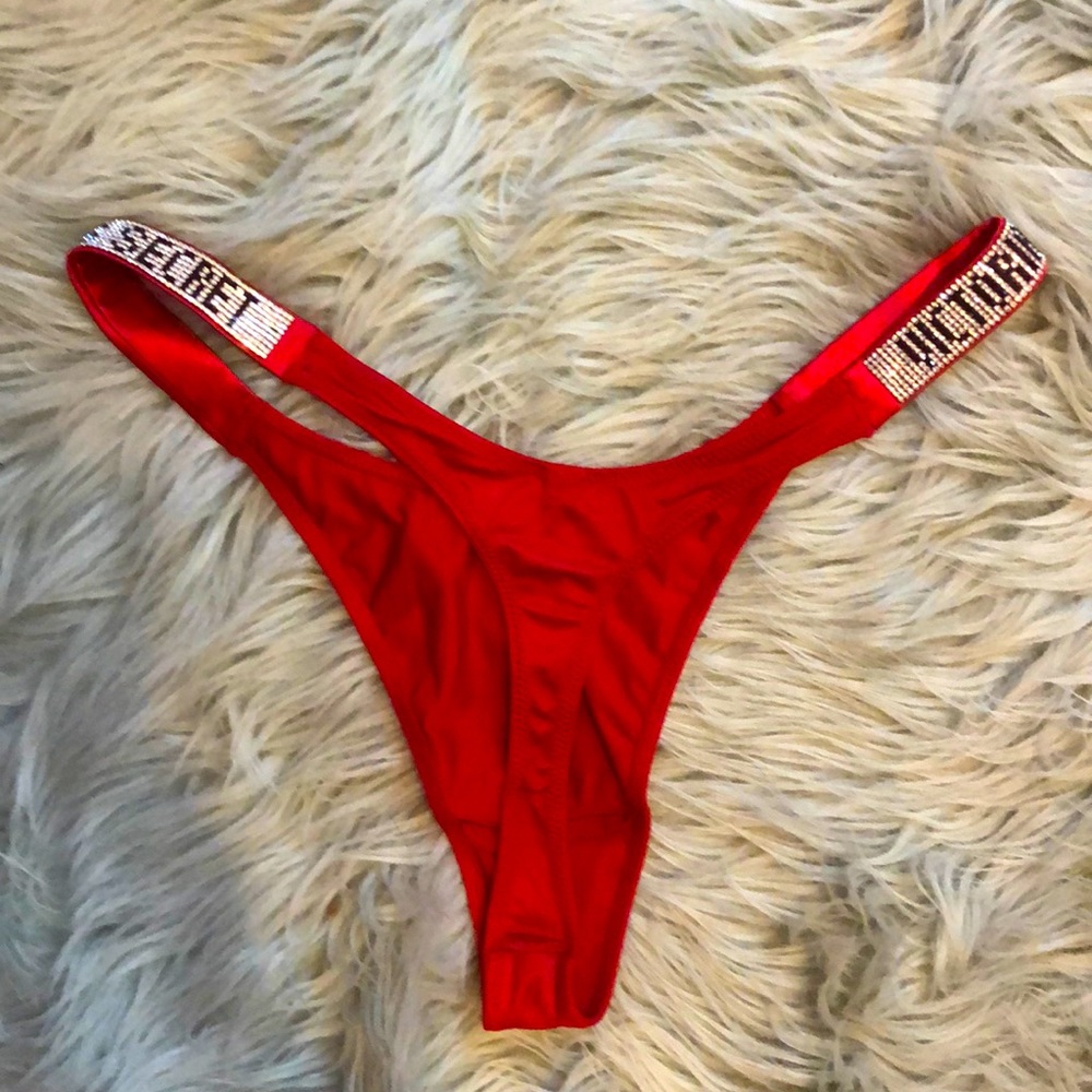 COPY - Victoria secrets red thong